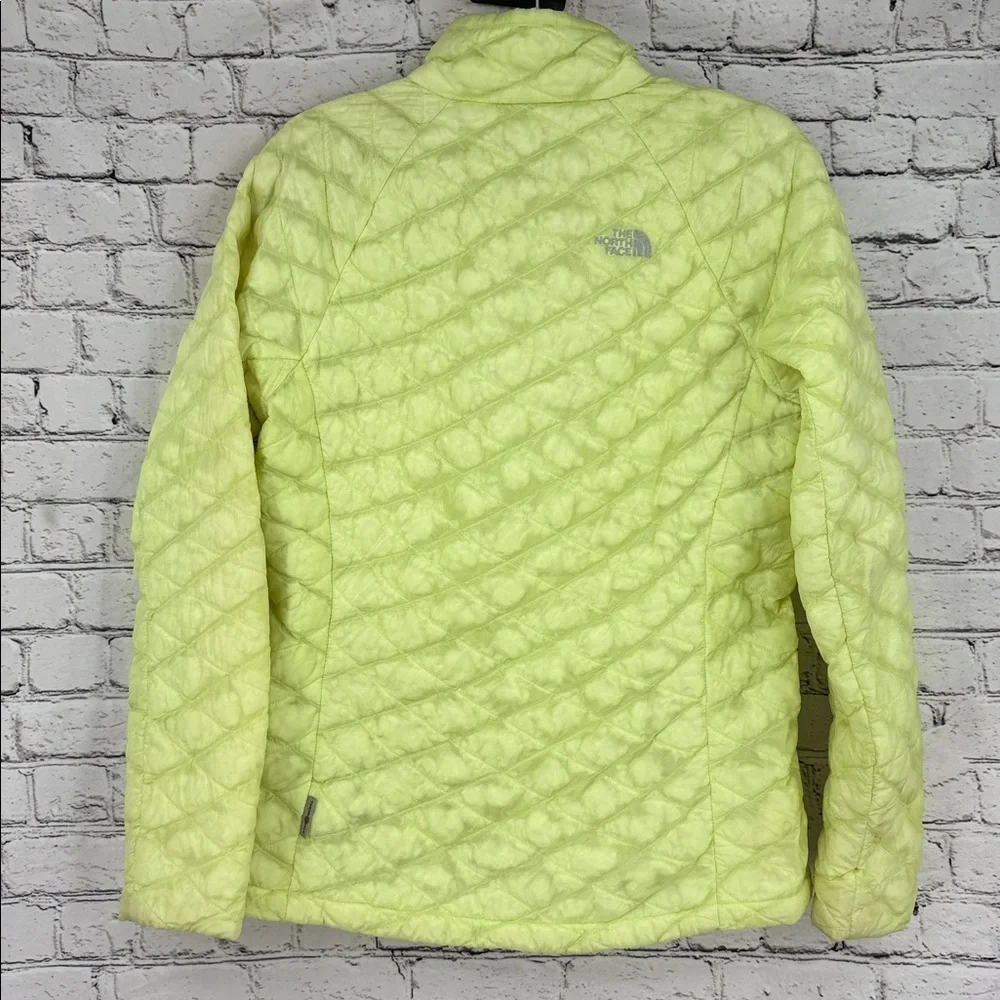 The North Face ThermoBall™ Quilted Full-Zip Jacket – Women’s Medium – Rave Green